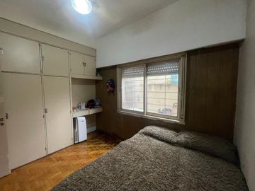 VENTA DEPARTAMENTO 3 AMBIENTES CON COCHERA. MORON
