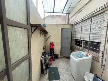VENTA DEPARTAMENTO 3 AMBIENTES CON COCHERA. MORON