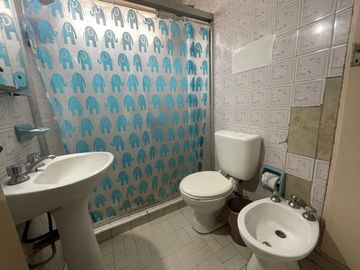VENTA DEPARTAMENTO 3 AMBIENTES CON COCHERA. MORON