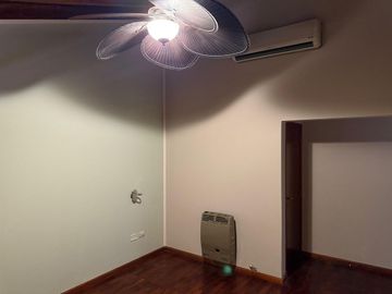 VENTA CASA 4 DORMITORIOS PILETA CLIMATIZADA PILAR