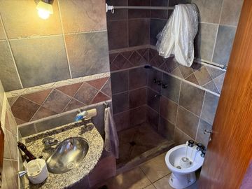 VENTA CASA 4 DORMITORIOS PILETA CLIMATIZADA PILAR