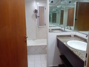 VENTA PH 3 AMB PB COCH PATIO LAV BARRACAS FINANCIA