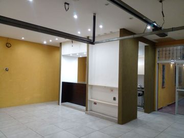 VENTA PH 3 AMB PB COCH PATIO LAV BARRACAS FINANCIA