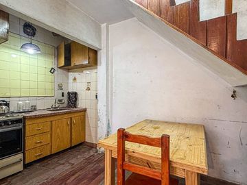 Casa y departamentos a reciclar barrio Las Heras