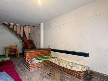 Casa y departamentos a reciclar barrio Las Heras