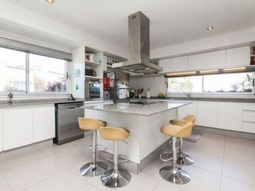 CASA 5 AMBIENTES CON PILETA EN HUDSON