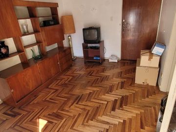 DEPARTAMENTO 2 AMBIENTES CONTRAFRENTE CON COCHERA