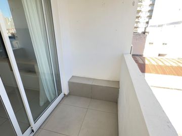 DPTO 2 DORM REFACCIONADO A MEDIA CUADRA DE BV
