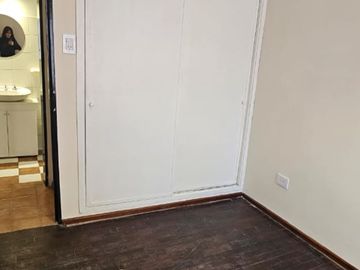 DEPARTAMENTO DE PASILLO UN DORMITORIO ZONA CENTRO