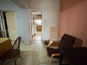 VENTA CASA EN BARRIO TIRO SUIZO CON COCHERA