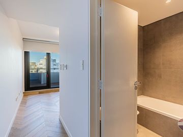 Quantum Bellini 4 ambientes 3 Cocheras a estrenar