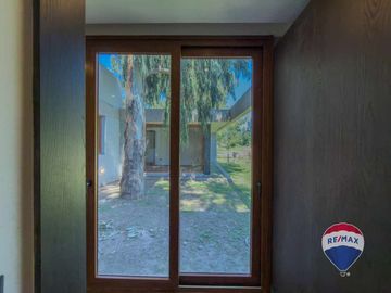 CASA EN VENTA EN MIRALAGOS, 3 dormitorios
