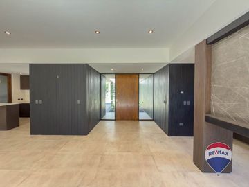 CASA EN VENTA EN MIRALAGOS, 3 dormitorios