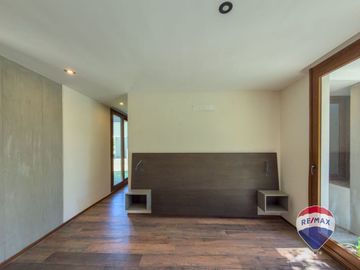 CASA EN VENTA EN MIRALAGOS, 3 dormitorios