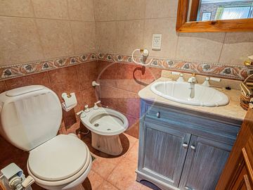 CASA EN VENTA EN ABRIL CLUB DE CAMPO