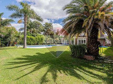 CASA EN VENTA EN ABRIL CLUB DE CAMPO
