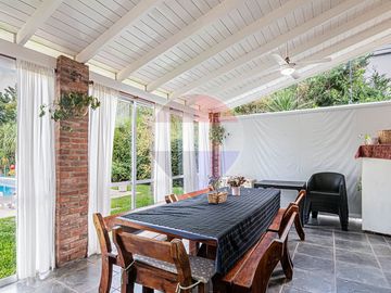 CASA EN VENTA EN ABRIL CLUB DE CAMPO