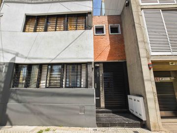 VENTA Dúplex 2 dormitorios en complejo. Pichincha