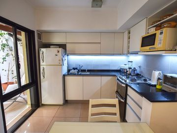 VENTA Dúplex 2 dormitorios en complejo. Pichincha