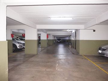 Cochera Venta Belgrano Doble 2 Autos Chicos