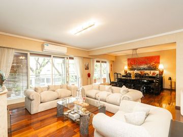 VENTA 200m2 cubiertos 3 cochera Belgrano R PERMUTA