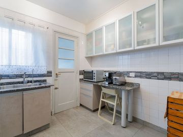 VENTA DEPARTAMENTO 5 AMBIENTES CON COCHERA RIVER