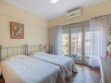 VENTA DEPARTAMENTO 5 AMBIENTES CON COCHERA RIVER