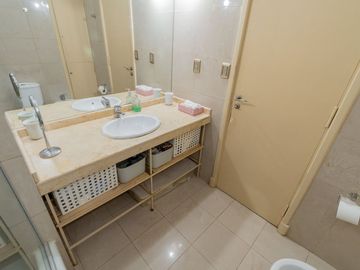 VENTA DEPARTAMENTO 5 AMBIENTES CON COCHERA RIVER