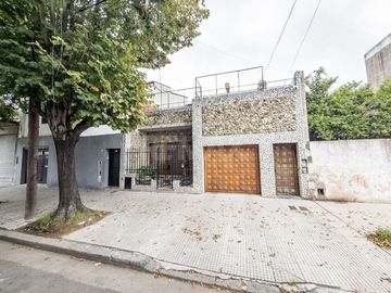 VENTA PH MATADEROS 6 AMBIENTES COCHERA PERMUTA