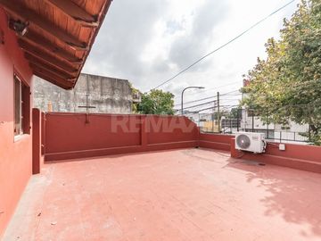 VENTA PH MATADEROS 6 AMBIENTES COCHERA PERMUTA