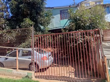 CASA CON TERRENO AMPLIO Y DOBLE ACCESO EN CERRO PLACERES