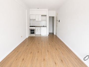 Monoambiente en alquiler en Lanus Este