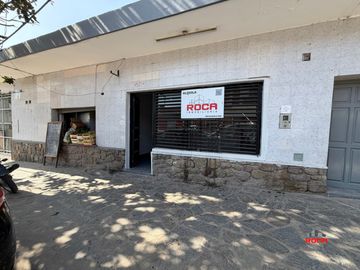 Local comercial en alquiler | Barrio Luján – Excelente ubicación