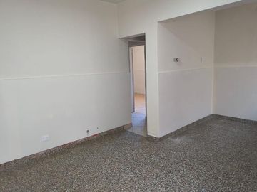 Departamento Tipo Casa en alquiler en Don Bosco Este