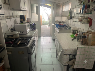 CASA 330M2 DE TERRENO,  SAN JOAQUIN