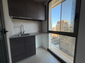 MODERNO DEPARTAMENTO EN ARRIENDO DE 3 DOR 3BA 2ES 1BO