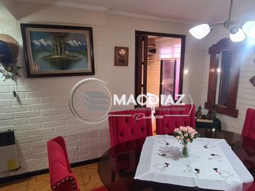 VENTA CASA 8 HABITACIONES  3 BAÑOS MAIPÚ
