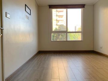 VENTA 2950 UF SAN NICOLAS 1278 A PASOS METRO LO VIAL