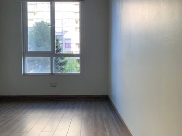 VENTA 2950 UF SAN NICOLAS 1278 A PASOS METRO LO VIAL