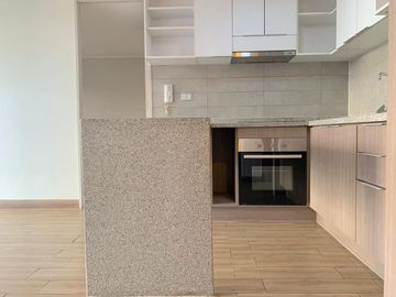 VENTA 2950 UF SAN NICOLAS 1278 A PASOS METRO LO VIAL