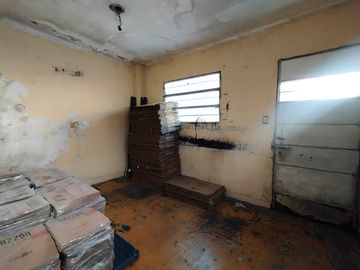 VENTA LOCAL BELGRANO SIN EXPENSAS TERRAZA