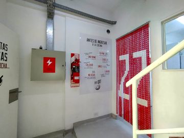 VENTA LOCAL BELGRANO SIN EXPENSAS TERRAZA