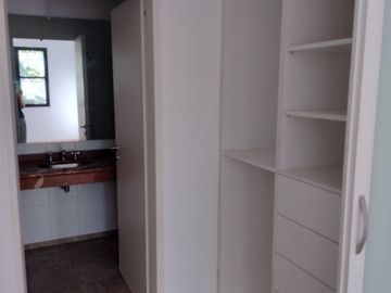 VENTA CASA 6 AMB. BELGRANO CHICO.