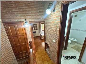 Venta triplex 4 ambientes Pinamar con cochera