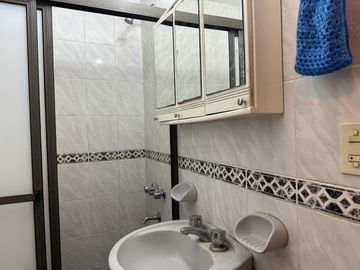 CASA 5 AMBIENTES VENTA LA LUCILA