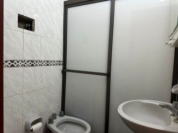CASA 5 AMBIENTES VENTA LA LUCILA