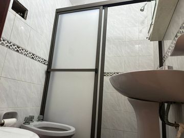 CASA 5 AMBIENTES VENTA LA LUCILA