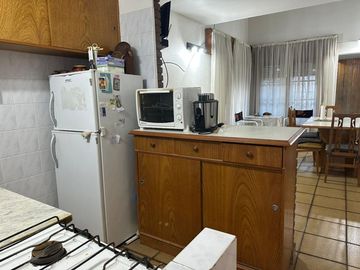 CASA 5 AMBIENTES VENTA LA LUCILA