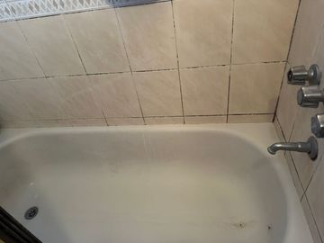 CASA 5 AMBIENTES VENTA LA LUCILA
