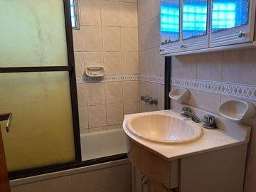 CASA 5 AMBIENTES VENTA LA LUCILA